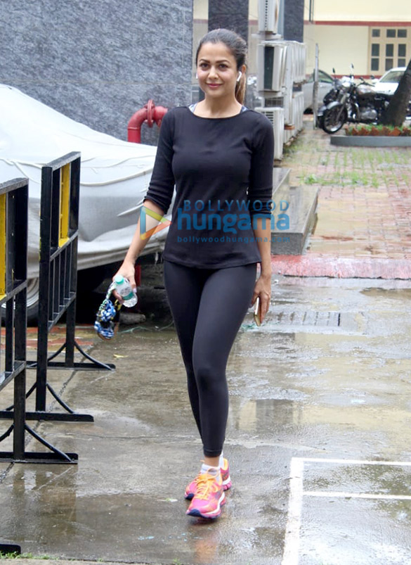 photos malaika arora and amrita arora snapped at i think fitness in bandra 2 2