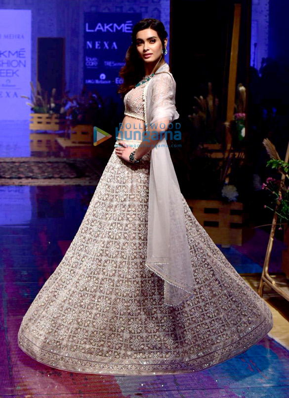 photos pooja hegde and diana penty snapped at lakme fashion week winterfestive 2019 day 3 4