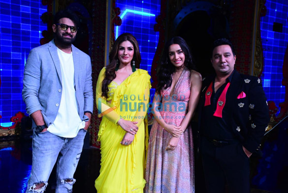 photos prabhas and shraddha kapoor snapped on sets of nach baliye 9 promoting their film saaho 1