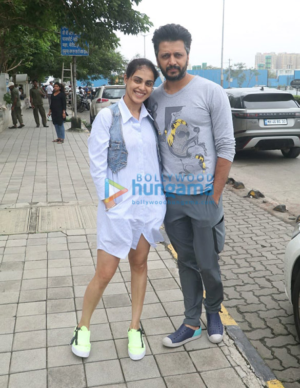 photos riteish deshmukh and genelia dsouza spotted at bkc 1