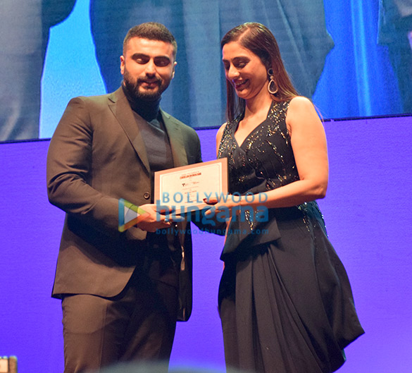 photos shah rukh khan karan johar and other celebrities snapped at the iffm awards 2019 3
