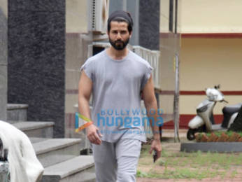 Photos: Shahid Kapoor snapped at the gym