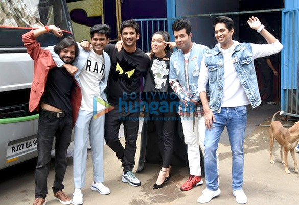 Photos: Shraddha Kapoor, Sushant Singh Rajput, Nitesh Tiwari and others spotted outside Reliance Studios Filmcity Photos: Shraddha Kapoor, Sushant Singh Rajput, Nitesh Tiwari and others spotted outside Reliance Studios Filmcity