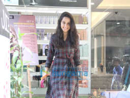 Photos: Shraddha Kapoor spotted at a salon in Juhu