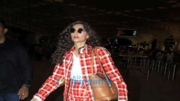 Photos: Sonam Kapoor Ahuja, Anil Kapoor and Ayushmann Khurrana snapped at the airport