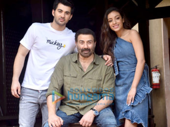 Photos: Sunny Deol, Karan Deol and Saher Bamba snapped during Pal Pal Dil Ke Paas promotions