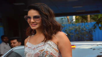 Photos: Sunny Leone snapped in Mumbai