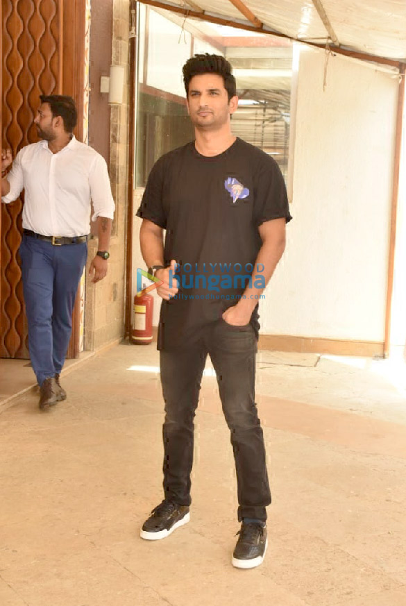 Photos: Sushant Singh Rajput, Shraddha Kapoor, Varun Sharma others snapped during Chhichhore promotions Photos: Sushant Singh Rajput, Shraddha Kapoor, Varun Sharma others snapped during Chhichhore promotions