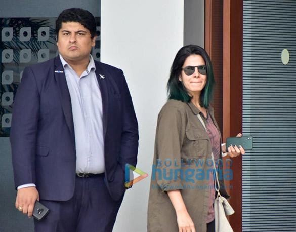 photos taapsee pannu kirti kulhari akshay kumar snapped at the airport 2