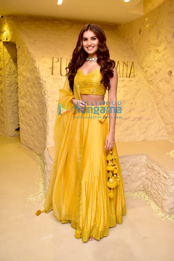 photos tara sutaria at the store launch of punit balana 6