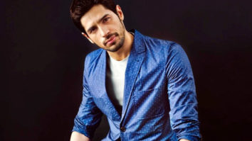 Sidharth Malhotra literally hangs around in Kargil 