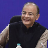 Varun Dhawan, Karan Johar, Ajay Devgn & Bollywood celeb pay last respect to former finance minister Arjun Jaitley