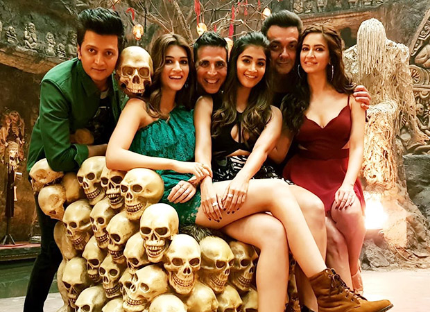 BREAKING Housefull 4’s trailer to be unveiled at an EXCITING event on September 27; DETAILS inside! BREAKING Housefull 4’s trailer to be unveiled at an EXCITING event on September 27; DETAILS inside!
