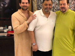 Ganesh Chaturthi 2019: Rishi Kapoor seeks Bappa’s blessings at Neil Nitin Mukesh’s residence