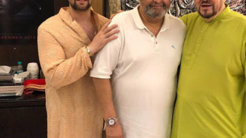 Ganesh Chaturthi 2019: Rishi Kapoor seeks Bappa’s blessings at Neil Nitin Mukesh’s residence