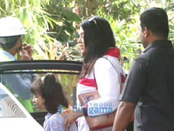 Photos: Aishwarya Rai Bachchan and Aaradhya Bachchan snapped
