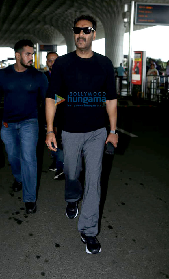 photos ajay devgn and amrita rao snapped at the airport 5