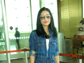Photos: Ajay Devgn and Amrita Rao snapped at the airport