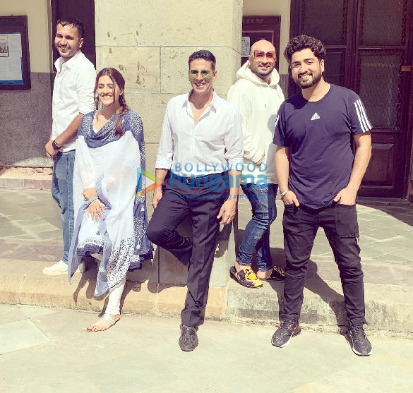 photos akshay kumar shoots for his first ever music video filhaal with nupur sanon and ammy virk 2