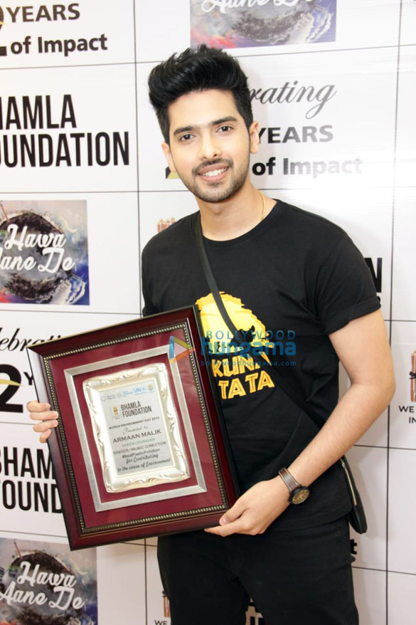 photos amrita rao esha gupta kapil sharma kanika kapoor and others celebrate the success of bhamla foundations beatairpollution campaign song hawaaanede 4