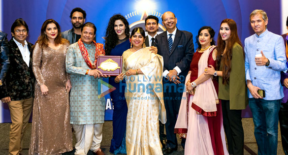 photos anup jalota and soma ghosh at legacy international business awards in singapore 8