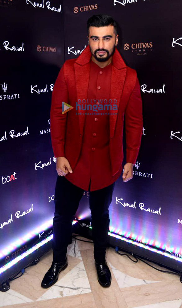 photos arjun kapoor snapped during the fashion designer kunal rawal store launch at dlf emporio 6