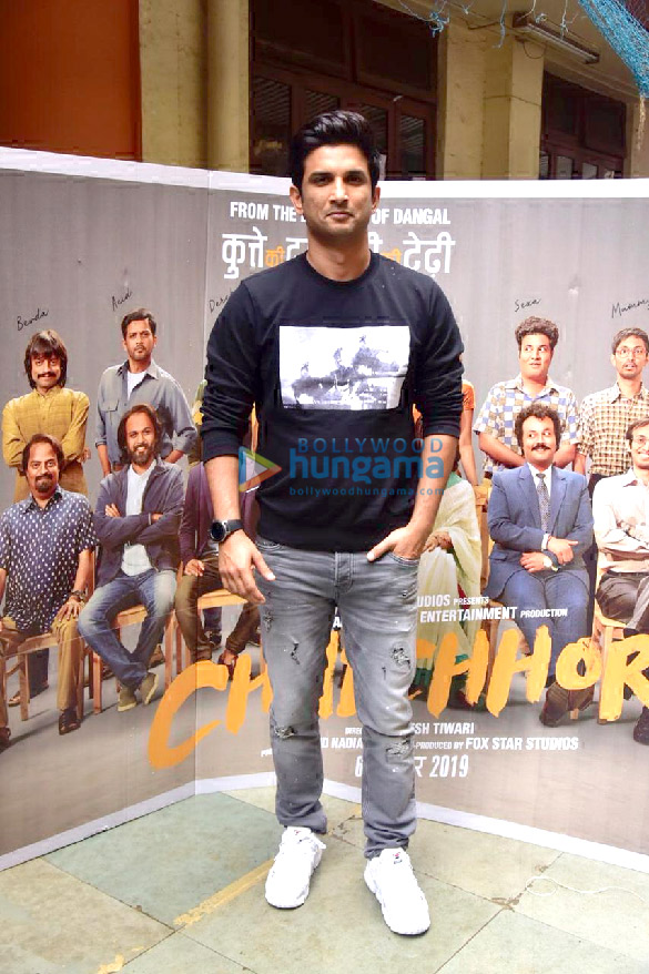 photos cast of chhichhore snapped during promotions at kc law college churchgate 4