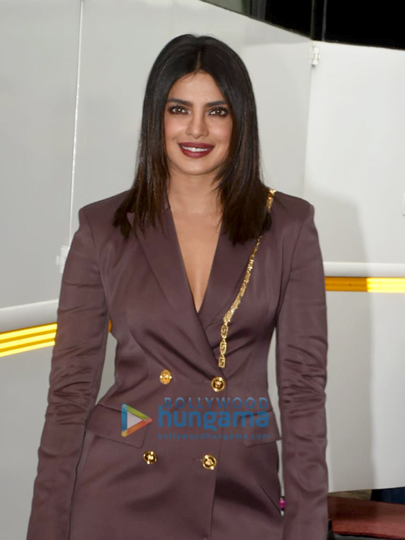 photos cast of the sky is pink snapped during promotions 2