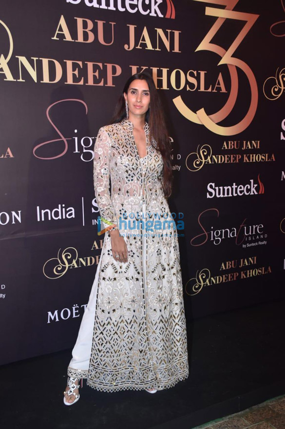 photos celebs grace abu jani and sandeep khoslas fashion show 16