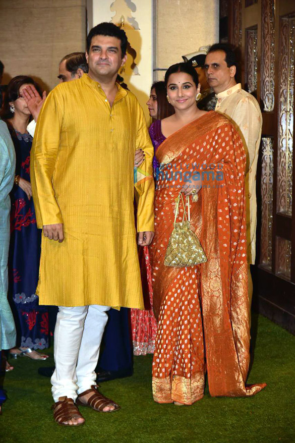 photos celebs grace anil ambanis residence for ganesh chaturthi celebration5 12