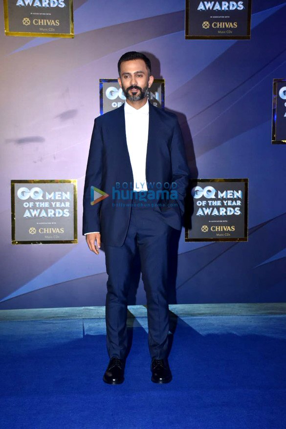 photos celebs grace the gq men of the year awards 2019 34