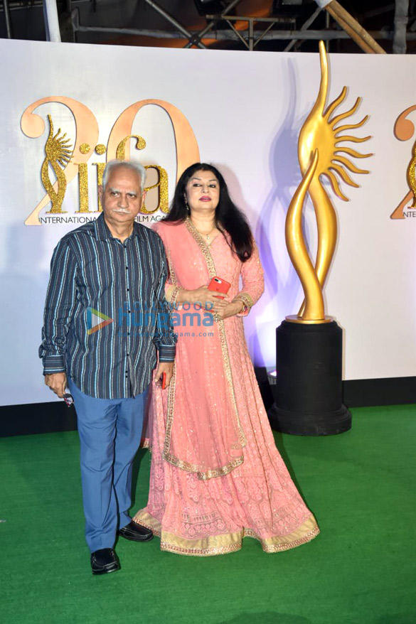 photos celebs grace the green carpet of iifa rocks 20194 5