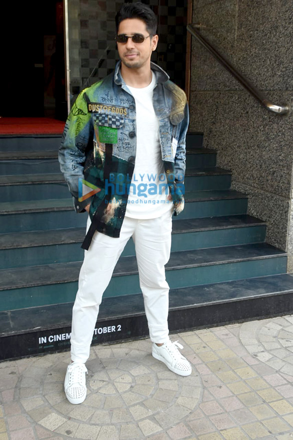 photos celebs grace the trailer launch of marjaavaan 7