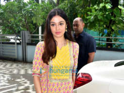 Photos: Divya Khosla Kumar and Mohit Raina snapped at Emmay Entertainment & Motion Pictures office