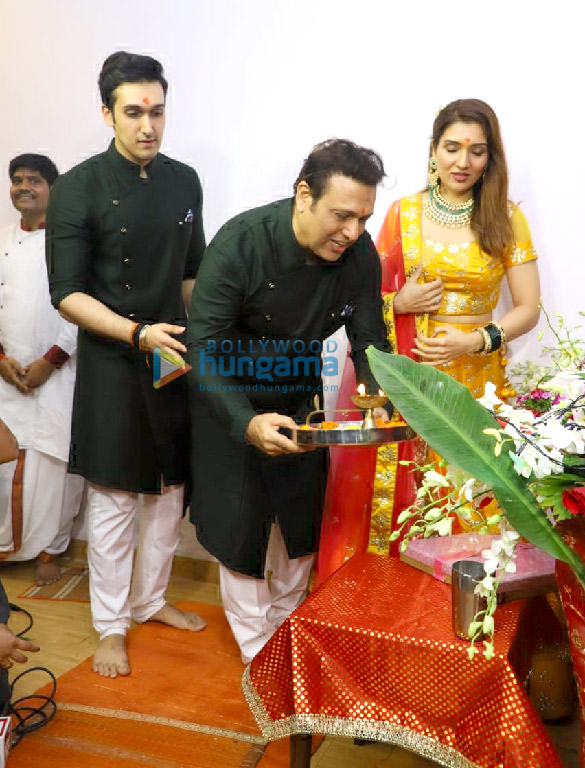 photos govinda snapped with his family during ganpati puja at his residence 1