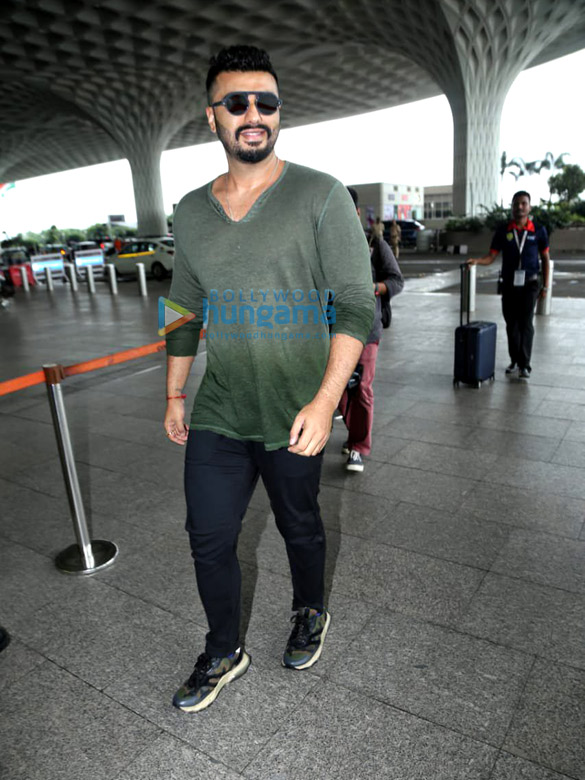 photos jacqueline fernandez kajal aggarwal arjun kapoor and others snapped at the airport 6