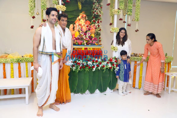 Photos: Jeetendra and Tusshar Kapoor snapped during Ganpati puja at their residence