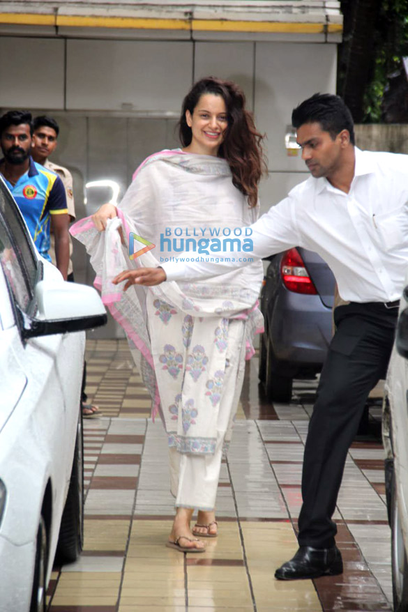 photos kangana ranaut snapped at dance class 2 2