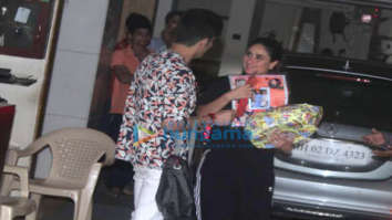 Photos: Kareena Kapoor Khan spotted in Bandra