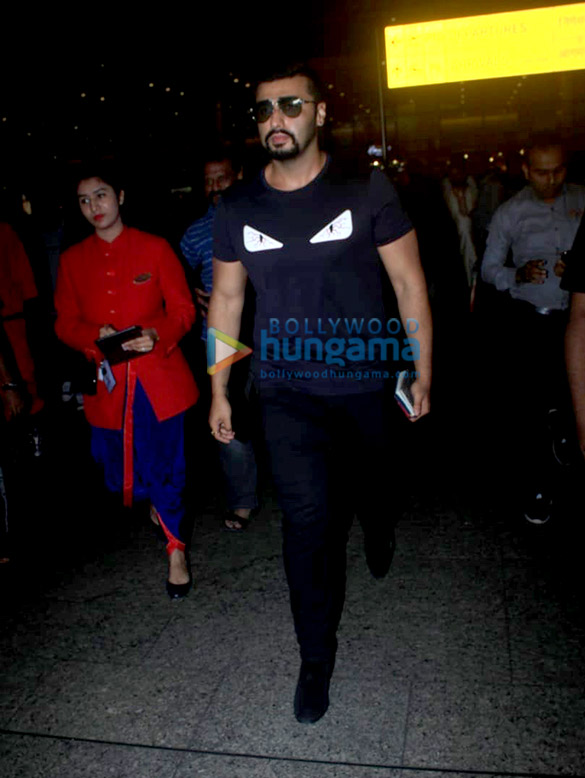 photos katrina kaif and arjun kapoor snapped at the airport 2