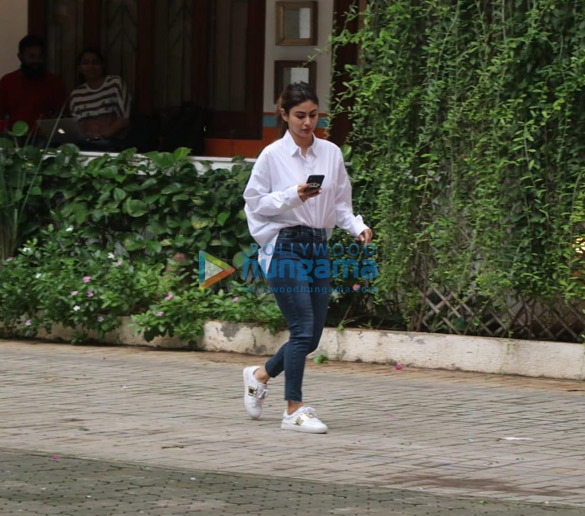 photos mouni roy spotted at maddock office 2