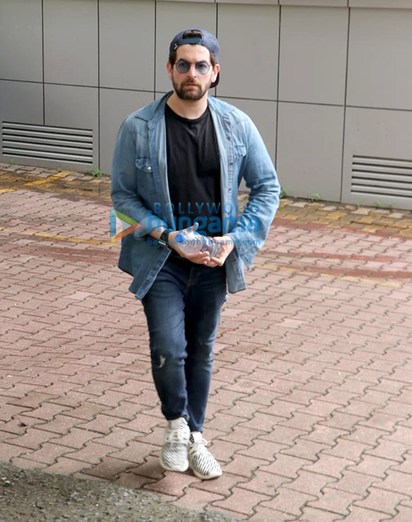 photos neil nitin mukesh spotted with his brother naman nitin mukesh in andheri 3