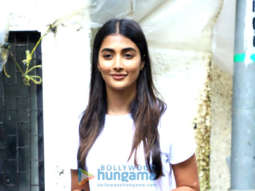 Photos: Pooja Hegde snapped in Juhu