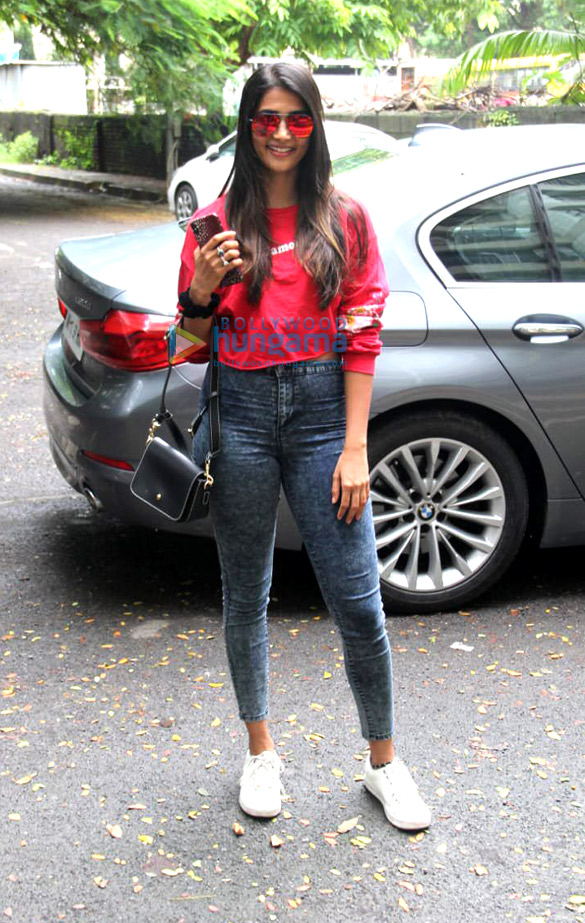 Photos: Pooja Hegde spotted in Bandra Photos: Pooja Hegde spotted in Bandra