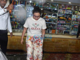 Photos: Rani Mukerji spotted at a store in Juhu