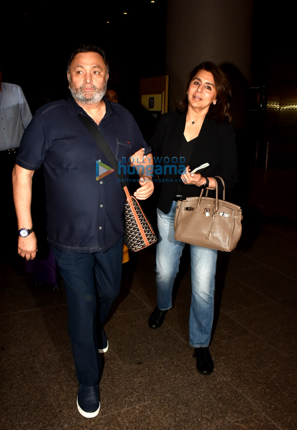 photos rishi kapoor and neetu singh snapped at the airport 2