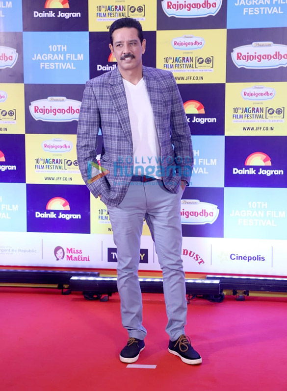 photos shahid kapoor manoj bajpayee bhumi pednekar and others snapped at 10th jagran film festival 2019 9