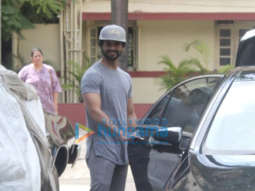 Photos: Shahid Kapoor and Amrita Arora snapped at I Think Fitness in Bandra