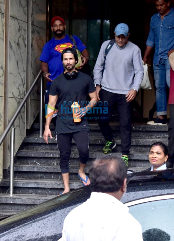 photos shahid kapoor and genelia dsouza spotted at the gym in bandra 1