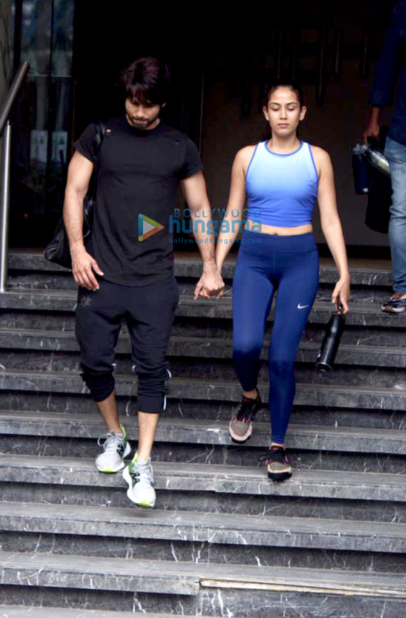 photos shahid kapoor and mira rajput snapped at the gym in juhu 1 2